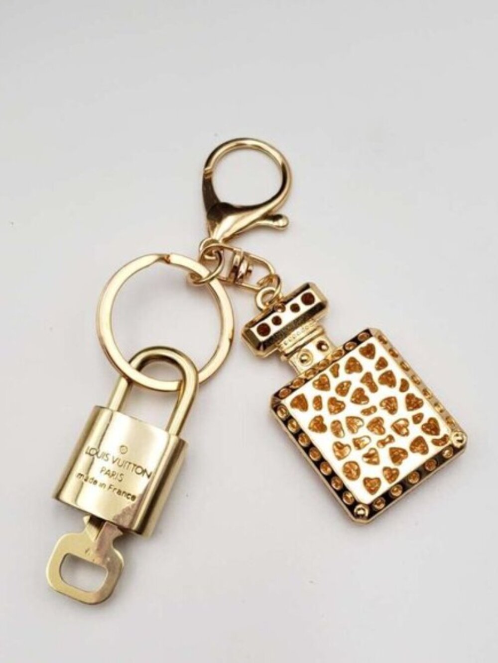 Louis Vuitton Gold Lock 🔑 Authentic LV Padlock + Bag Unbranded N5 Bottle Charm - Picture 3 of 9